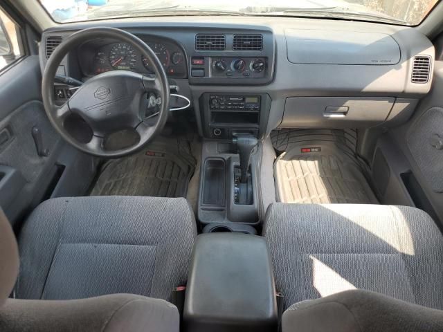 2000 Nissan Frontier Crew Cab XE