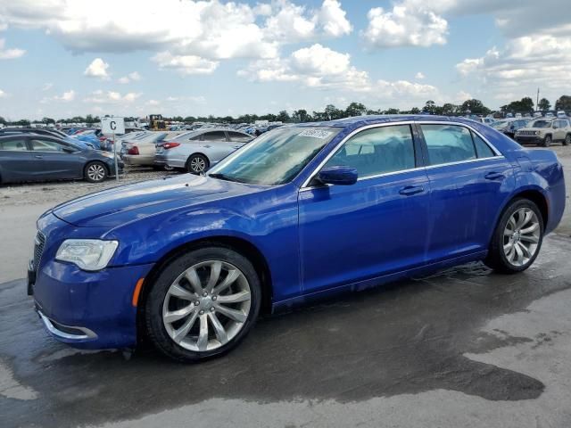 2019 Chrysler 300 Touring