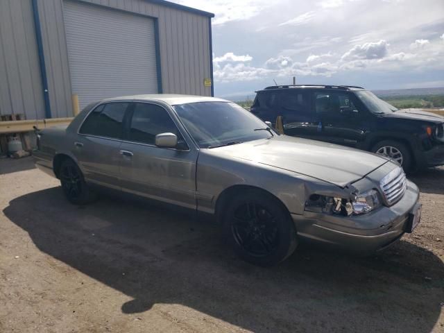 2001 Ford Crown Victoria