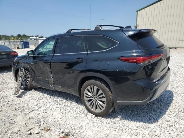 2021 Toyota Highlander Hybrid Platinum