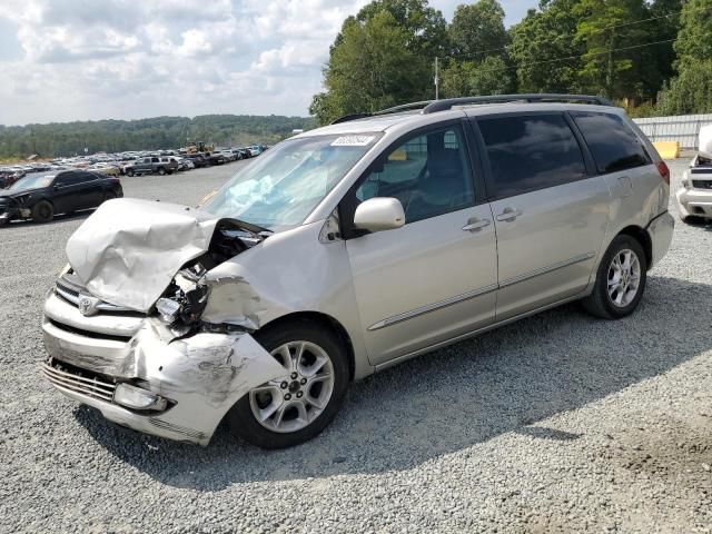 2005 Toyota Sienna XLE