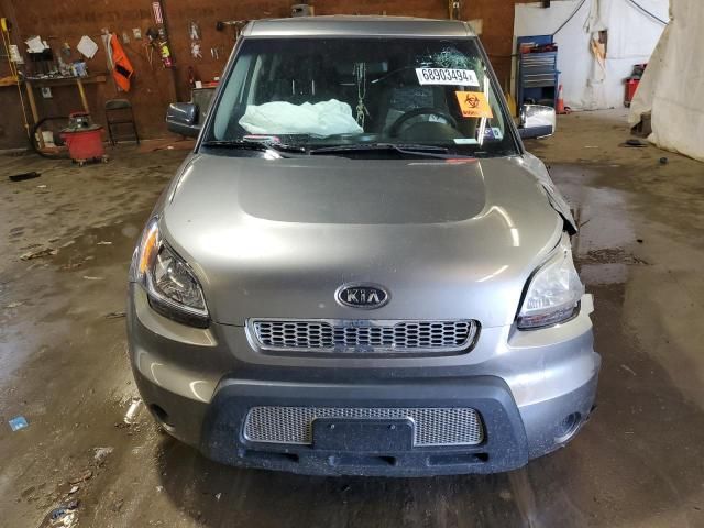 2011 KIA Soul +