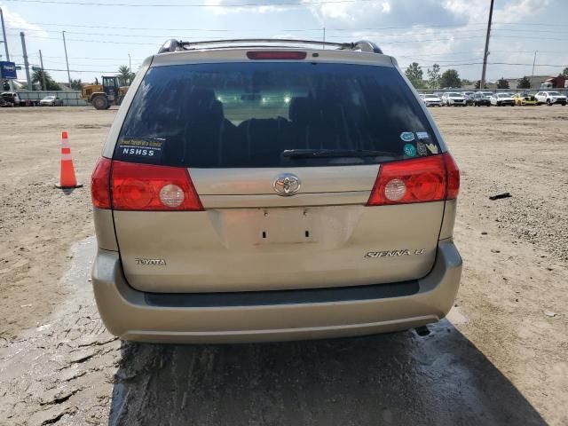 2009 Toyota Sienna CE