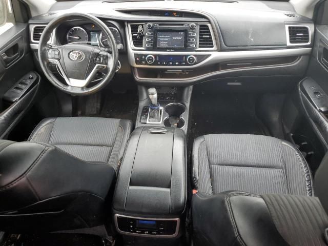 2015 Toyota Highlander LE