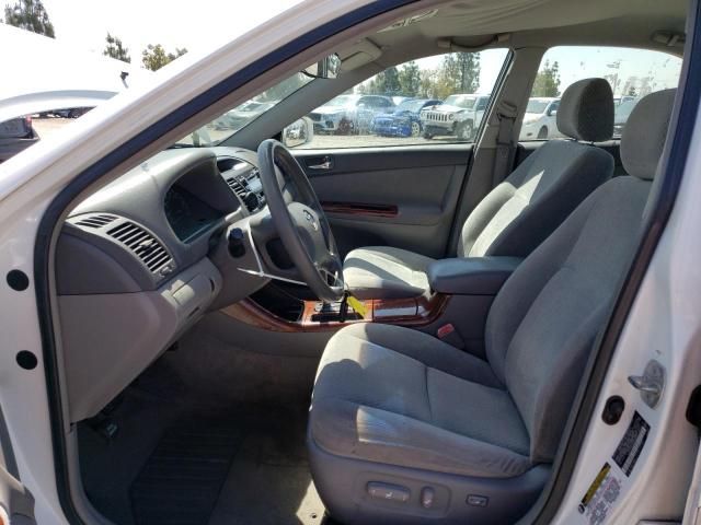 2004 Toyota Camry LE