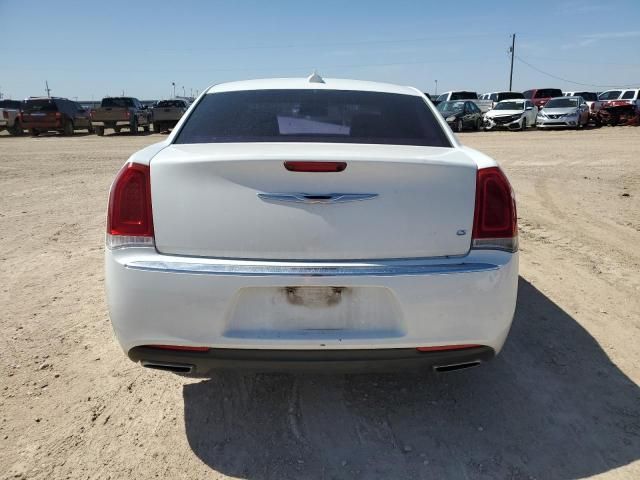 2016 Chrysler 300C