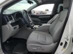 2014 Toyota Highlander LE