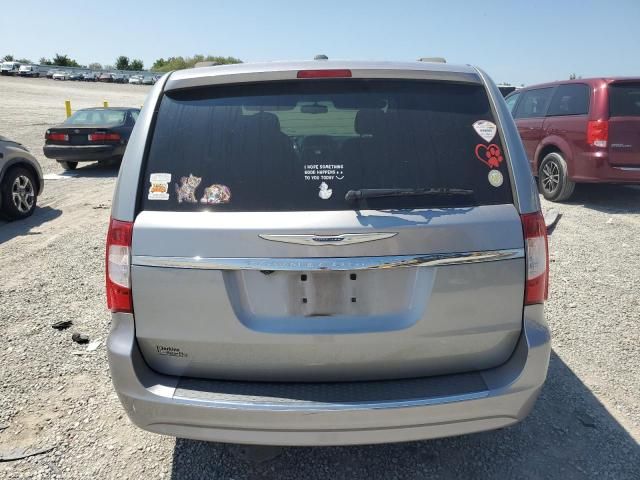 2014 Chrysler Town & Country Touring