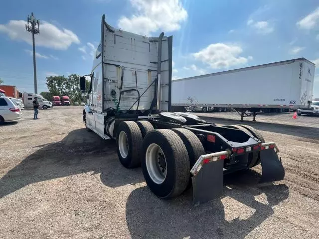 2015 Volvo VN VNL