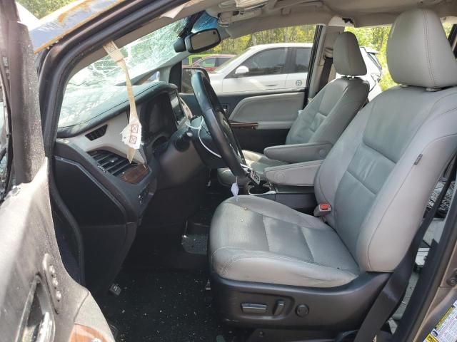 2017 Toyota Sienna XLE