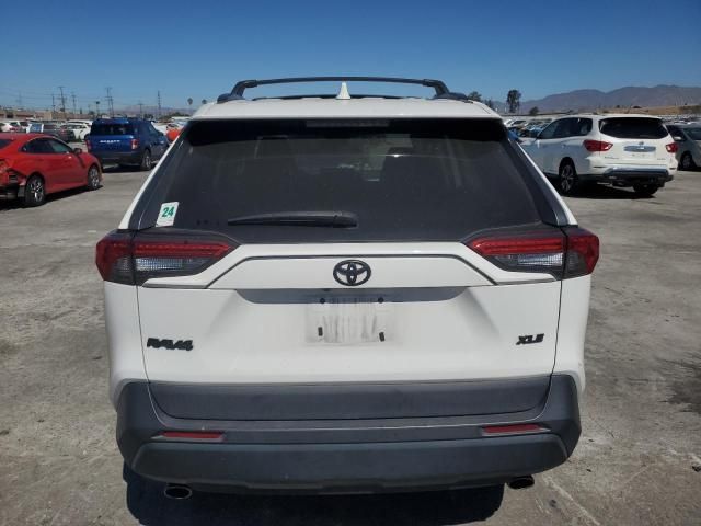 2020 Toyota Rav4 XLE