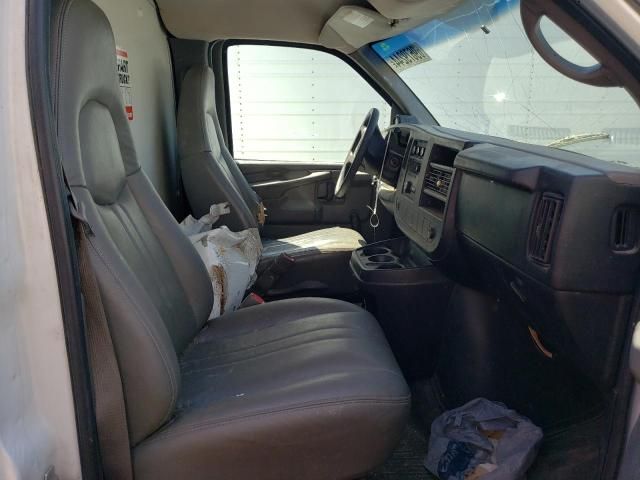 2008 GMC Savana Cutaway G3500