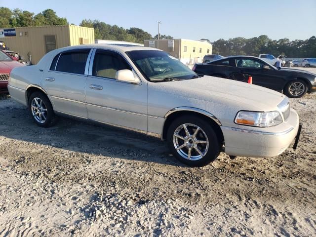 2006 Lincoln Town Car Signature Limited