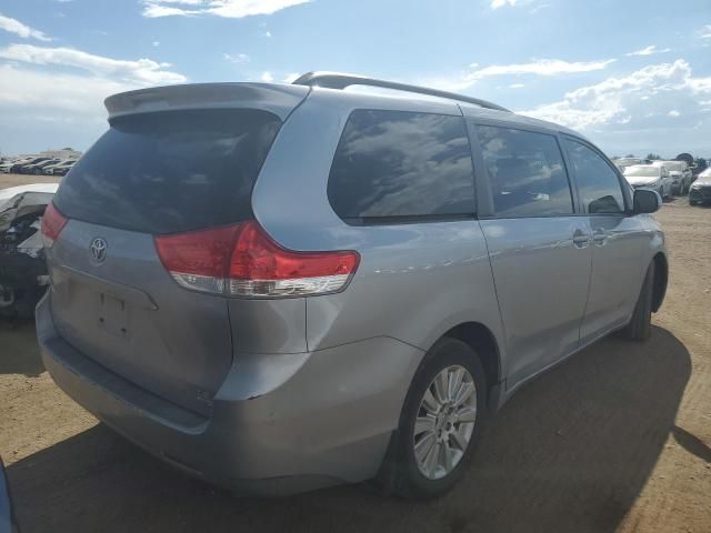 2014 Toyota Sienna LE