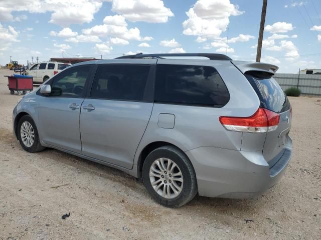 2014 Toyota Sienna XLE