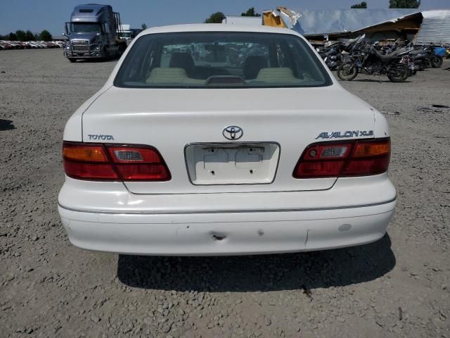 1999 Toyota Avalon XL