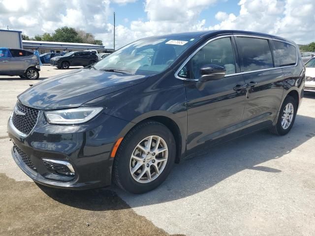 2023 Chrysler Pacifica Touring