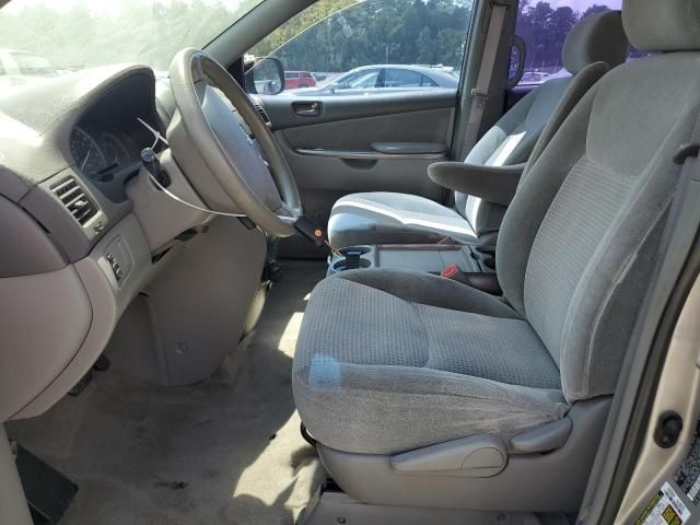 2007 Toyota Sienna CE