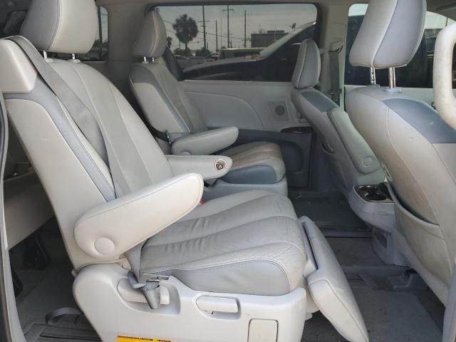 2012 Toyota Sienna XLE