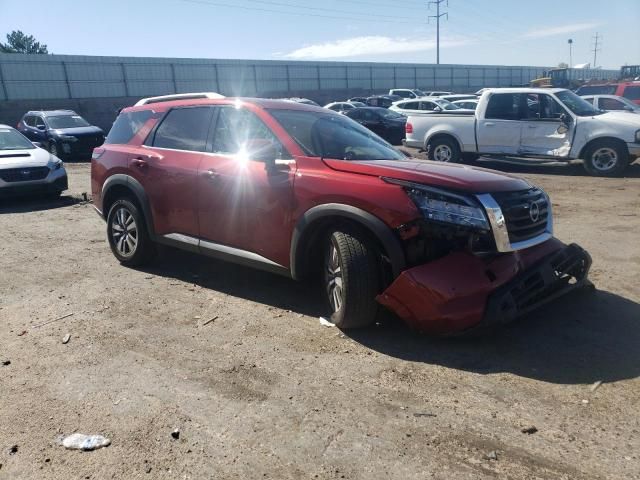 2023 Nissan Pathfinder SL