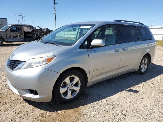 2014 Toyota Sienna LE