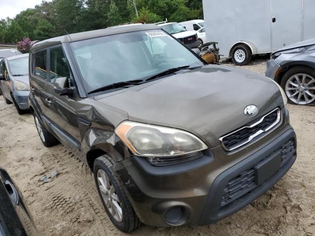 2013 KIA Soul +