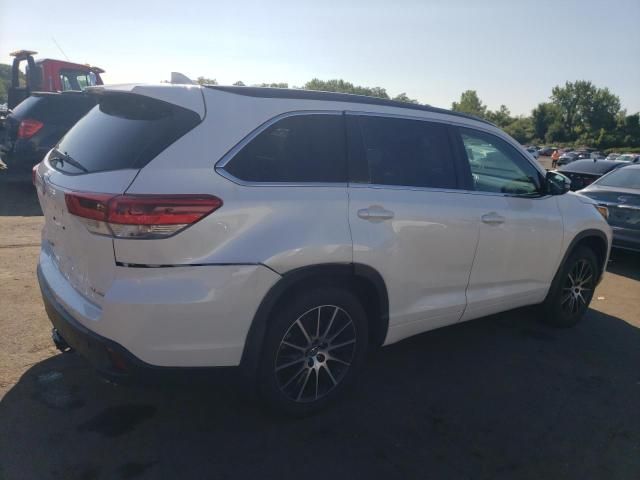 2017 Toyota Highlander SE