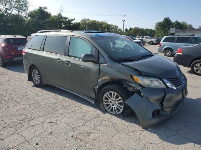 2011 Toyota Sienna XLE