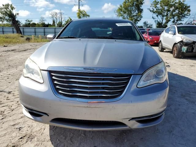 2013 Chrysler 200 Touring