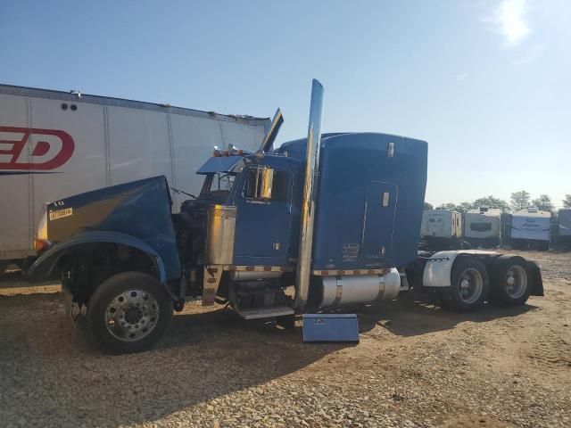 2003 Peterbilt 379