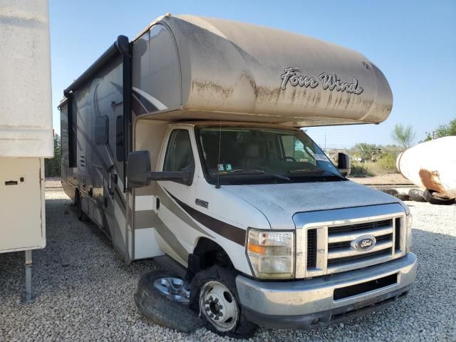 2015 Ford Econoline E450 Super Duty Cutaway Van