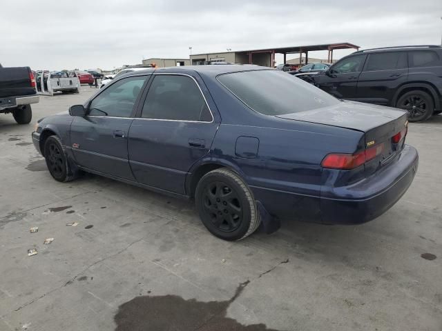 1999 Toyota Camry LE