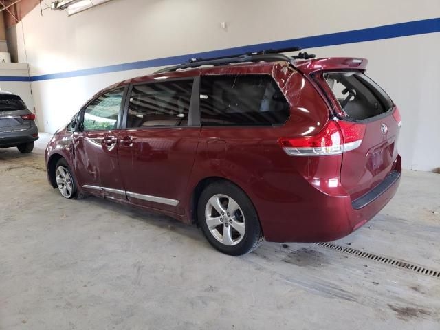 2013 Toyota Sienna LE