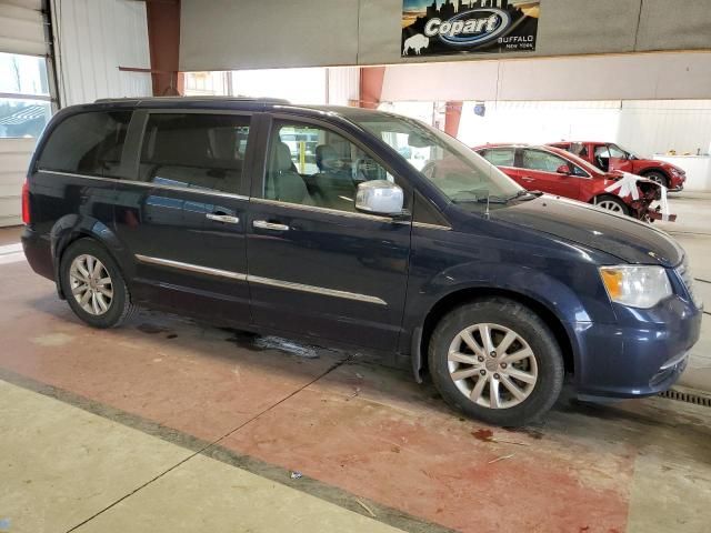 2015 Chrysler Town & Country Limited Platinum