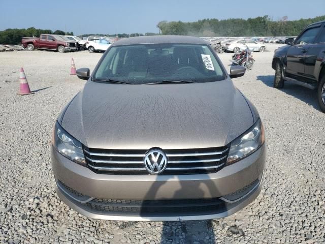 2015 Volkswagen Passat SE