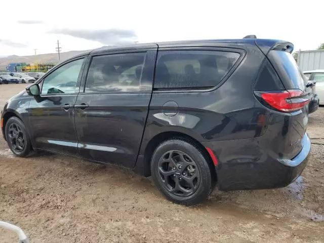 2022 Chrysler Pacifica Hybrid Touring L