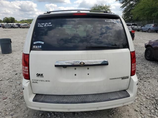 2010 Chrysler Town & Country Limited