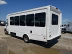 2013 Ford Econoline E450 Super Duty Cutaway Van