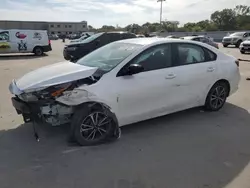 KIA Vehiculos salvage en venta: 2022 KIA Forte FE