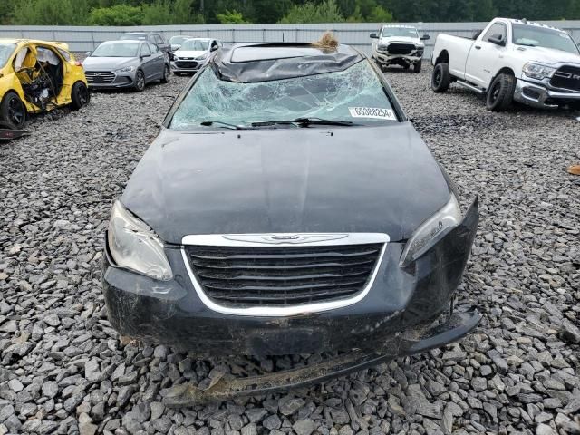 2013 Chrysler 200 Touring