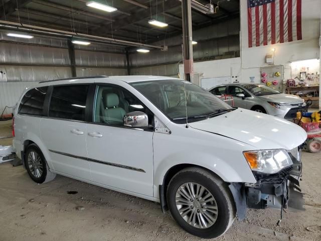 2015 Chrysler Town & Country Touring L