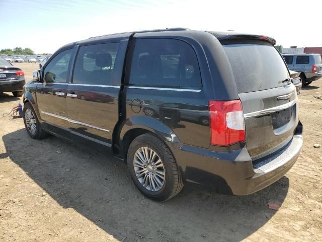 2014 Chrysler Town & Country Touring L