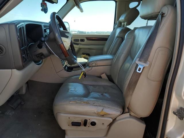 2005 Cadillac Escalade Luxury