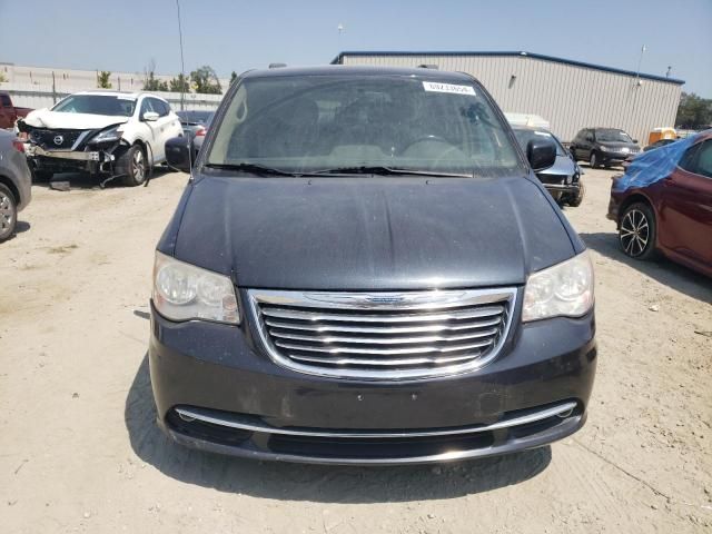 2013 Chrysler Town & Country Touring