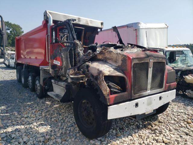 2019 Kenworth Construction T880