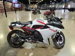 Salvage motorcycles for sale at Dallas, TX auction: 2013 Yamaha FZ6 R