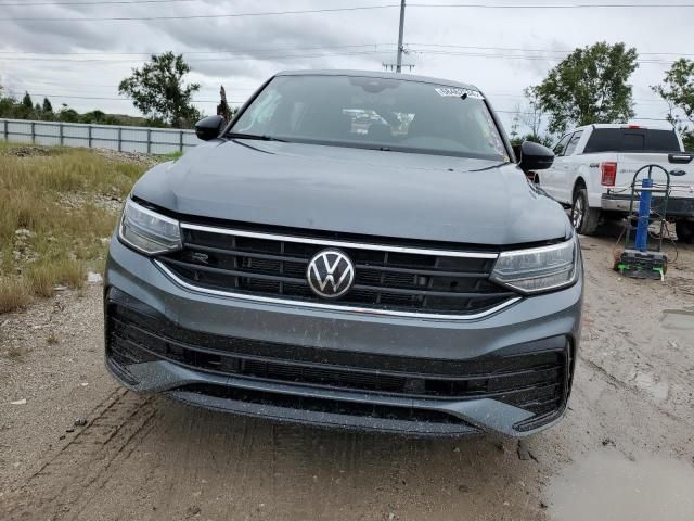 2022 Volkswagen Tiguan SE R-LINE Black