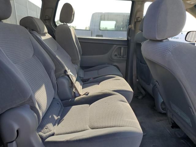 2006 Toyota Sienna CE