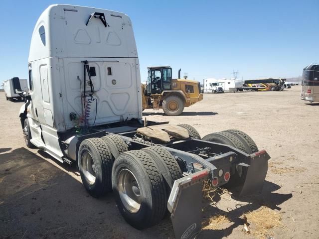 2014 Freightliner Cascadia 125