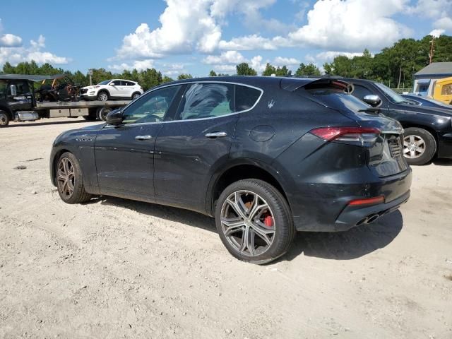 2022 Maserati Levante Base